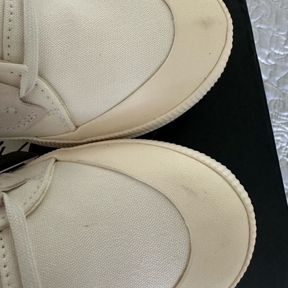 NWT Out N About III Sorrell - Picture 2 of 16